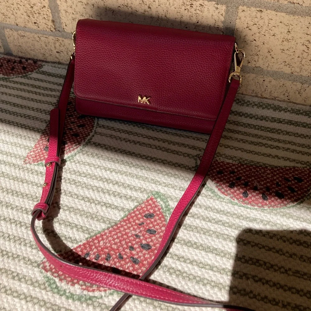 NEW Michael Kors Red Pebbled Leather Convertible Crossbody Bag Small Flap Purse